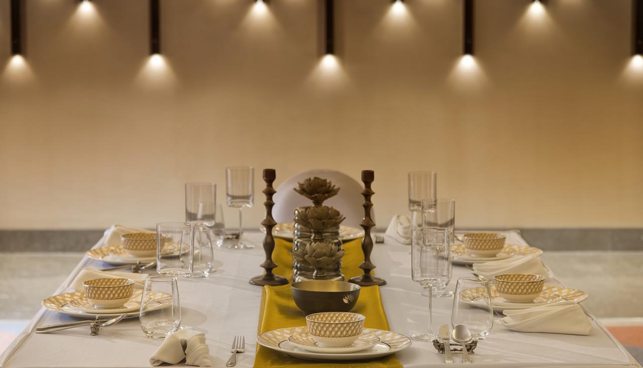 Kabir Hotel & Spa Вадодара Екстериор снимка